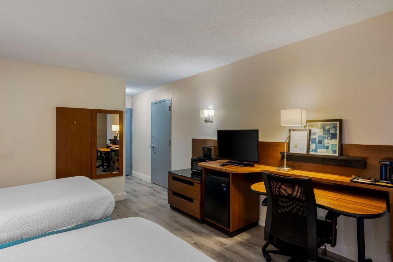 Comfort Inn & Suites Mt Laurel-Philadelphia Mount Laurel Ngoại thất bức ảnh