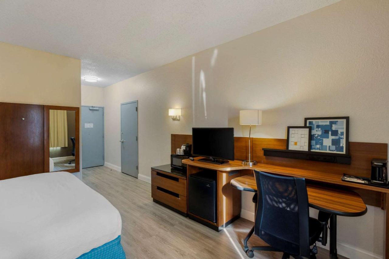 Comfort Inn & Suites Mt Laurel-Philadelphia Mount Laurel Ngoại thất bức ảnh