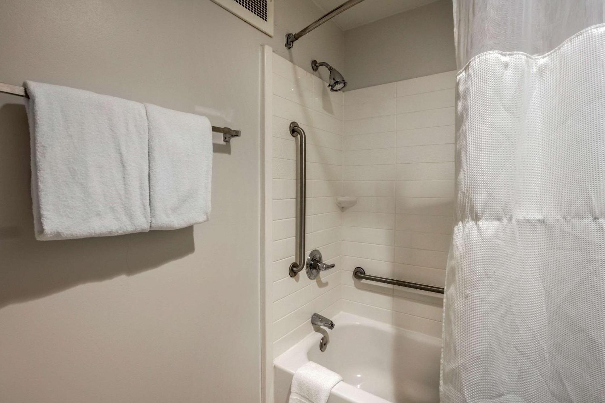 Comfort Inn & Suites Mt Laurel-Philadelphia Mount Laurel Ngoại thất bức ảnh