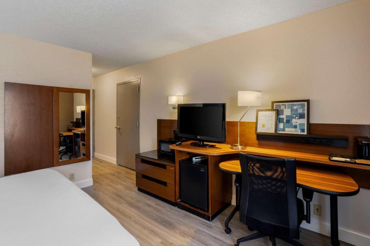 Comfort Inn & Suites Mt Laurel-Philadelphia Mount Laurel Ngoại thất bức ảnh